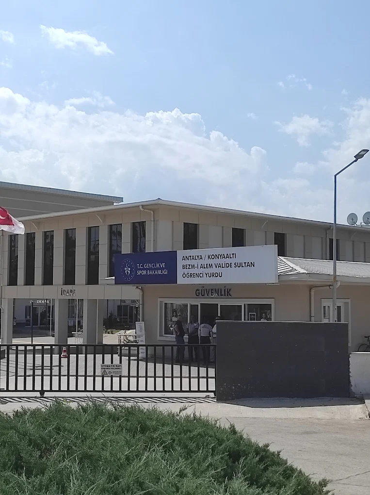Bezm-i Alem Valide Sultan KYK Kız Öğrenci Yurdu